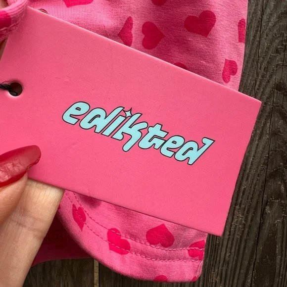 EDIKTED Heart Crop Adjustable Strap Top Women’s Small NWT NEW - Picture 6 of 10